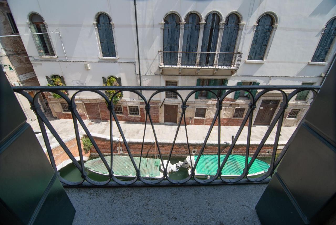 Appartamento Delle Vele Venecia Exterior foto